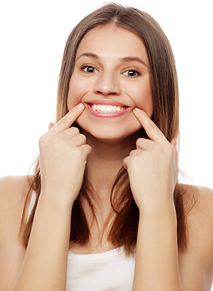 Teeth Whitening for Sensitive Teeth: Tips and Uses